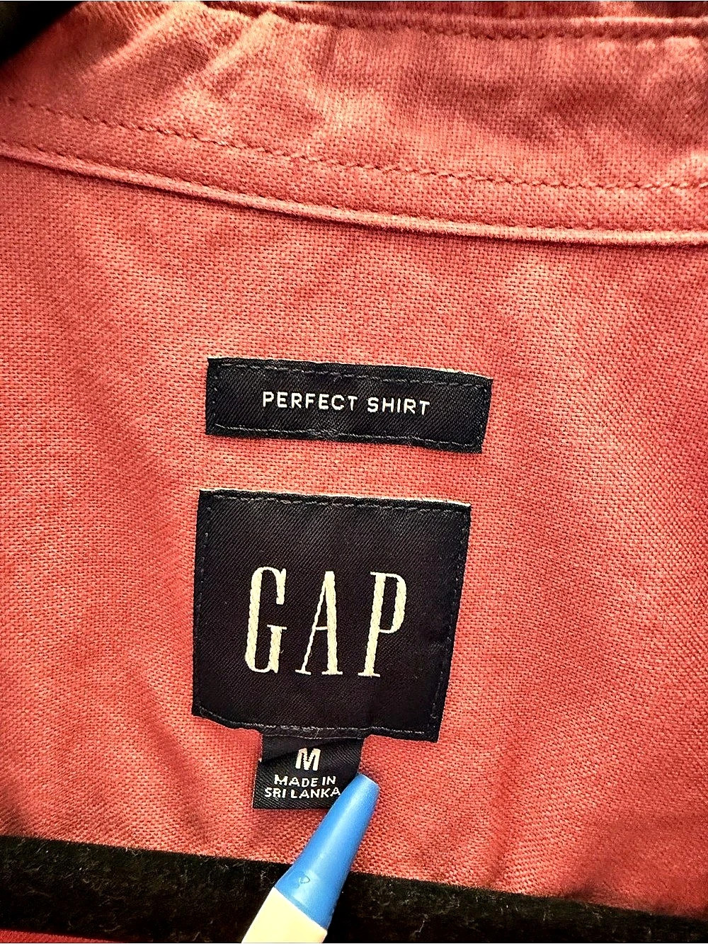 Gap The Perfect Shirt Button Down Pink Medium vintage - Picture 3 of 3